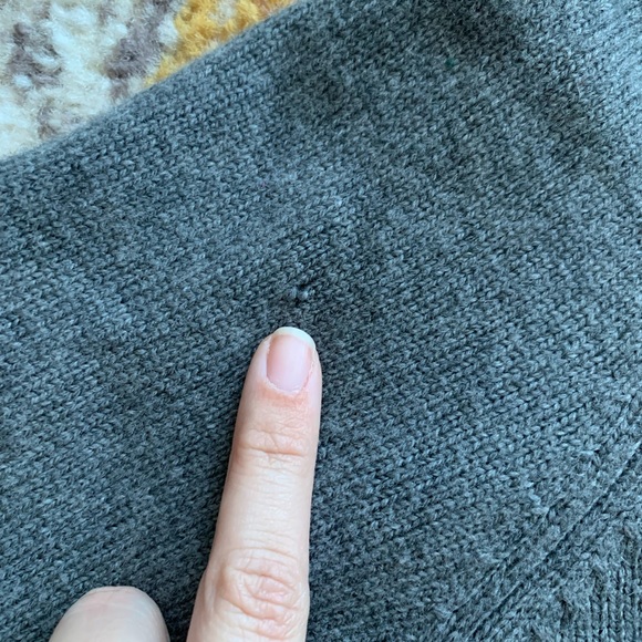 J.Crew 100% Merino Wool Sweater - Picture 5 of 5